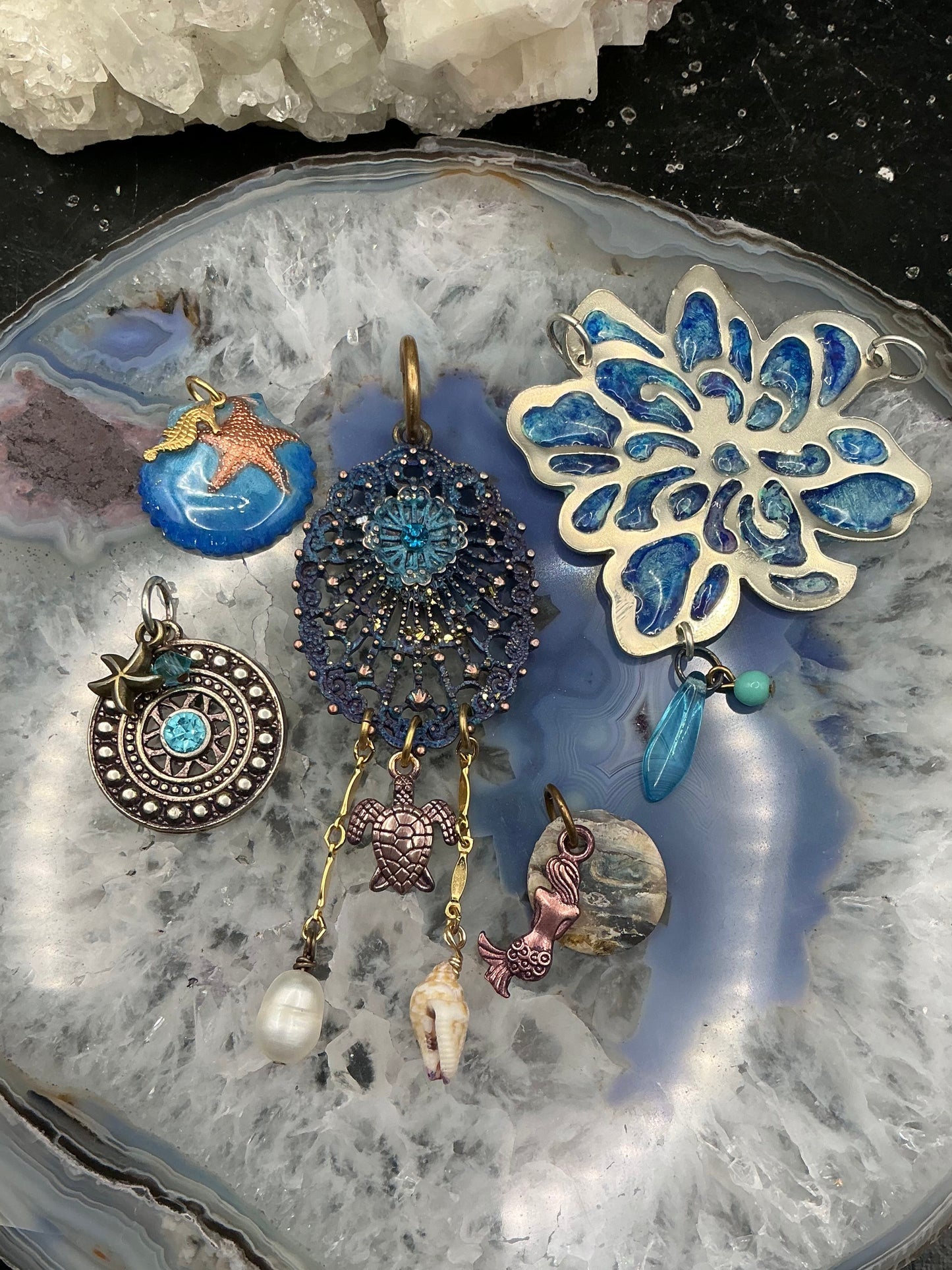 Island Reverie 5 Vintage Pendant Lot- VLS Idaho - 7/3/26