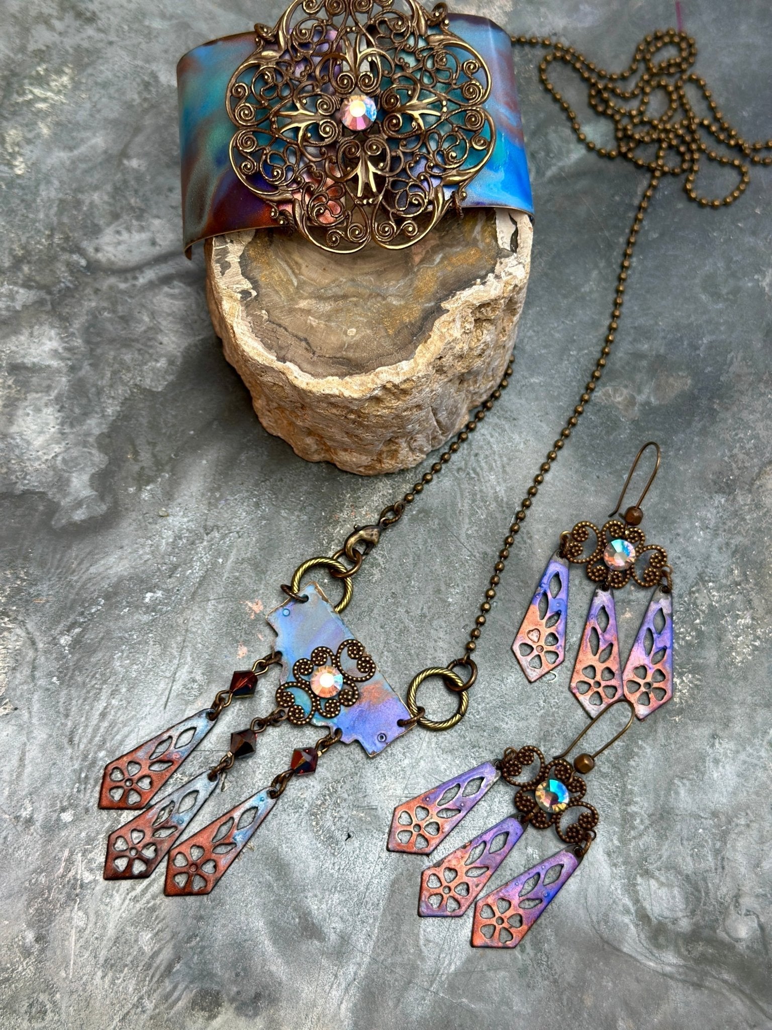 Realms of the Deep Necklace, Bracelet, Earrings Kit - Vintaj Design - 2/12/25 - Vintaj Live Shop