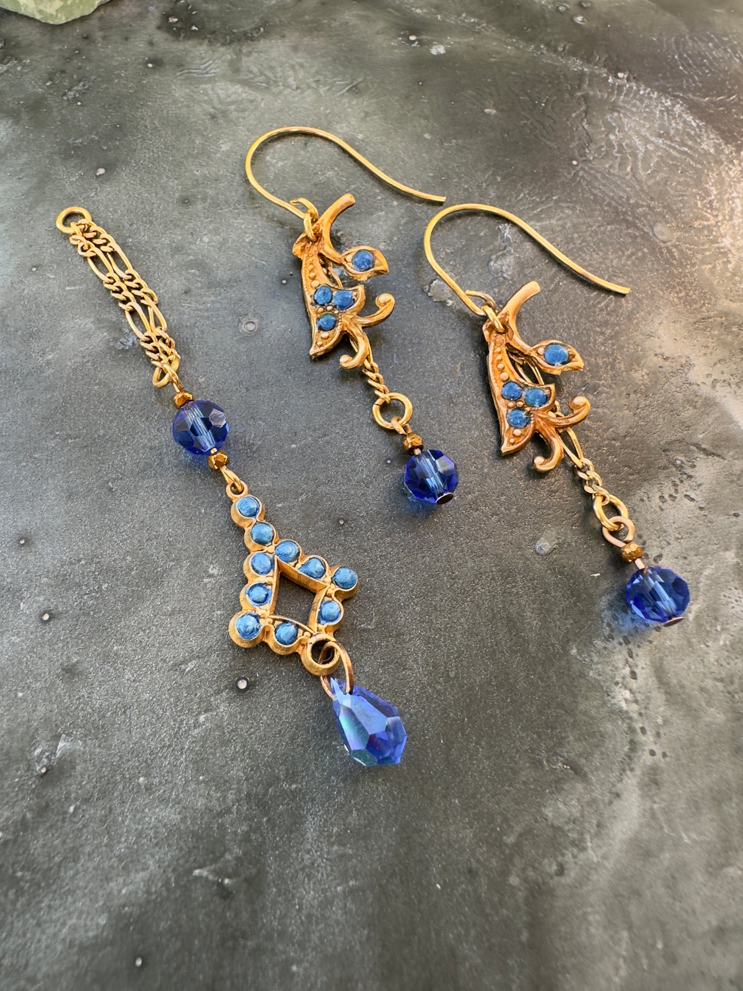 Gilded Sapphire - Vintage Pendant & Earring Kit - Vintaj Idaho Design - 10/29/2025