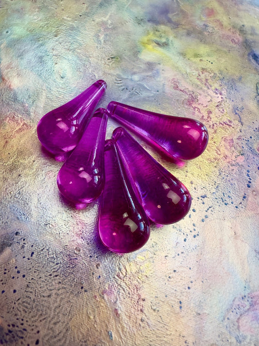 5 pcs, 35mm Fuchsia Lucite Drop - BULK UP - Vintaj Design - 1/22/25 - Vintaj Live Shop