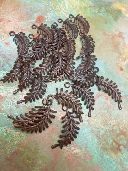 24 Pc Fern Openwork Pendant BULK UP - Vintaj Design - 2/5/25 - Vintaj Live Shop