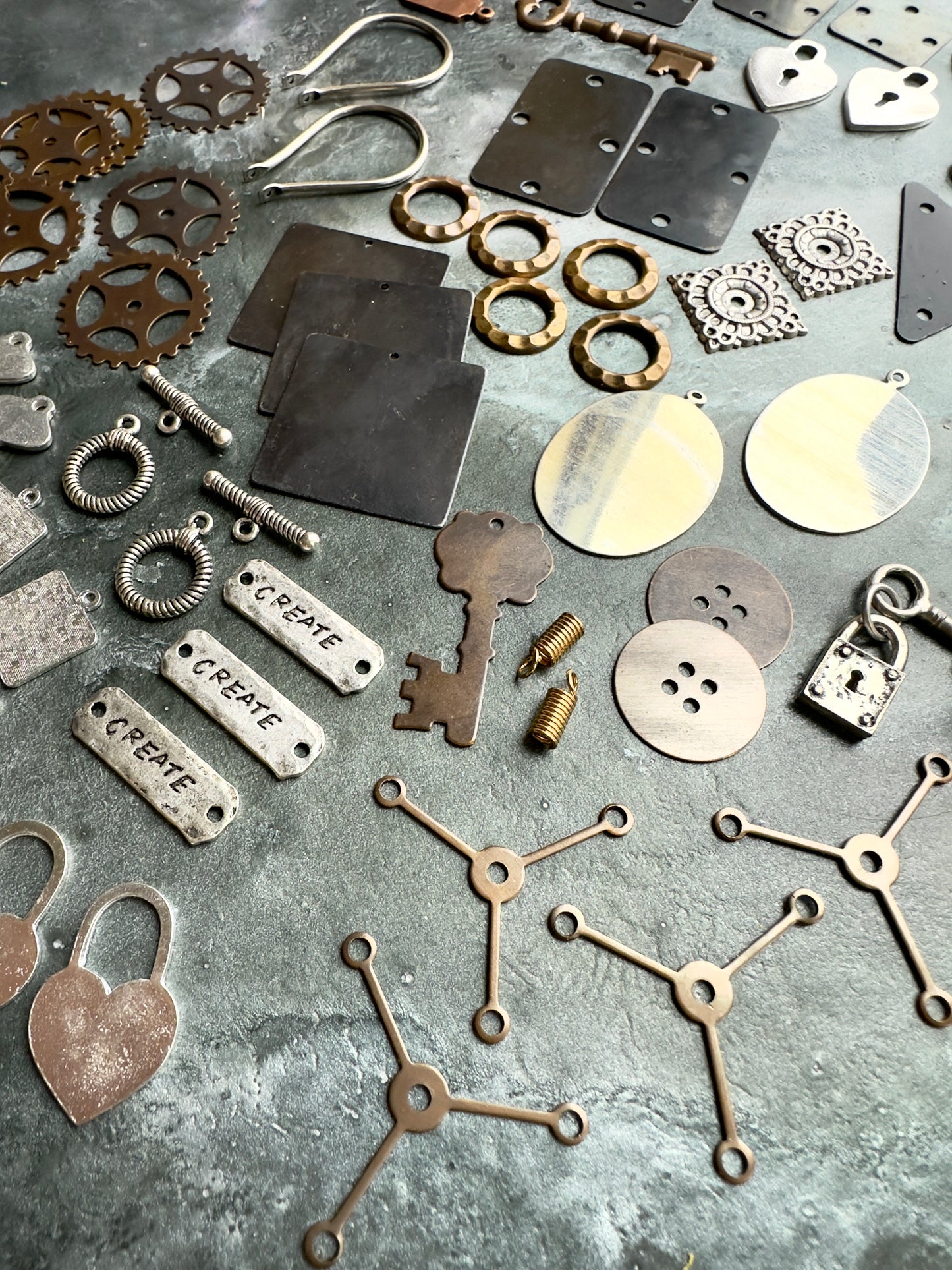 80+ pcs Steampunk Lot - Vintaj Idaho - 12/3/25