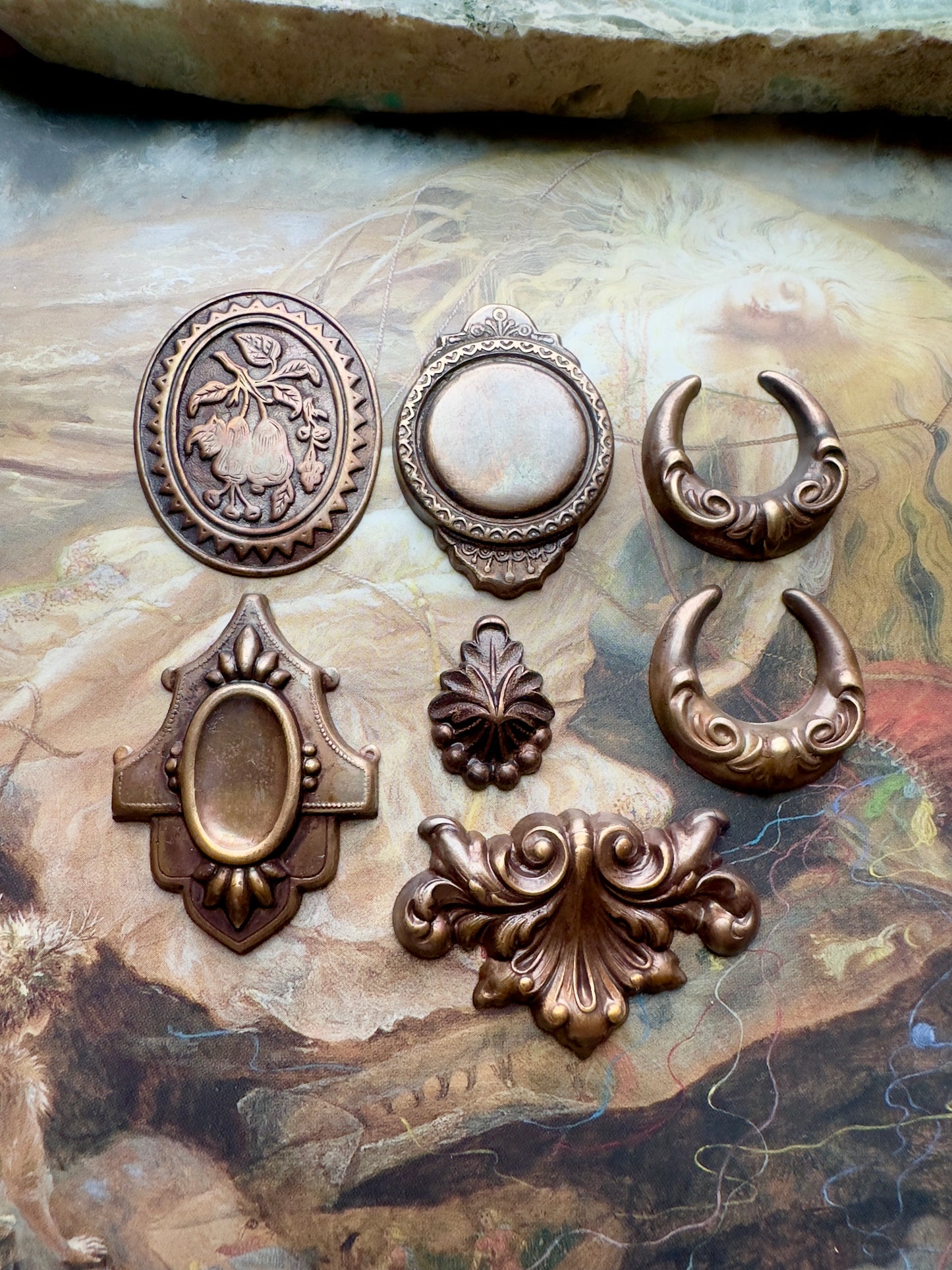 Vintage Pendants & Focals 7 Pc Lot #002 - Vintaj Idaho -12/5/2025