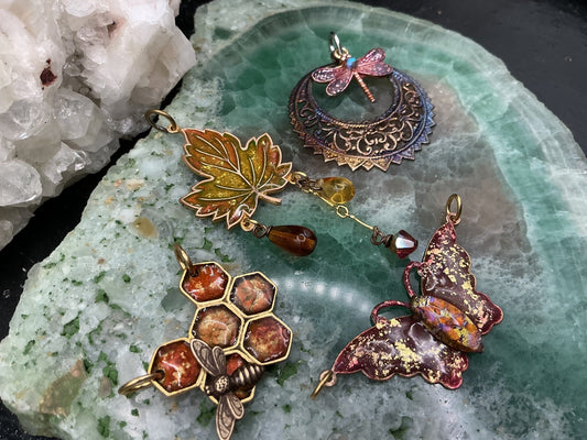 Amber Flight 4 Vintage Pendant Lot - VLS Idaho - 7/3/26 - Vintaj Live Shop ID