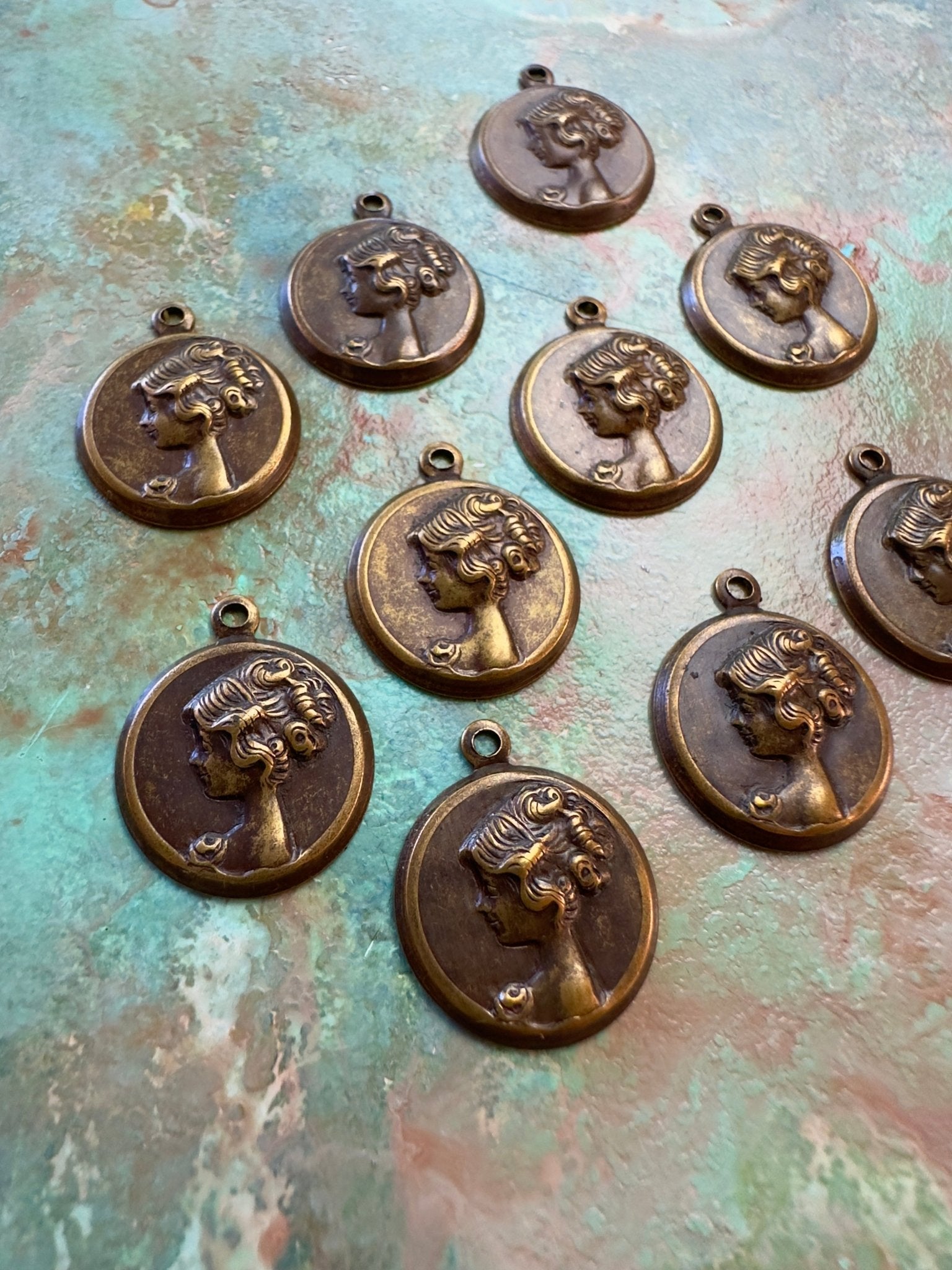 BULK UP - Cameo Charm 10 Pcs - Vintaj - 8/21 - Vintaj Live Shop ID