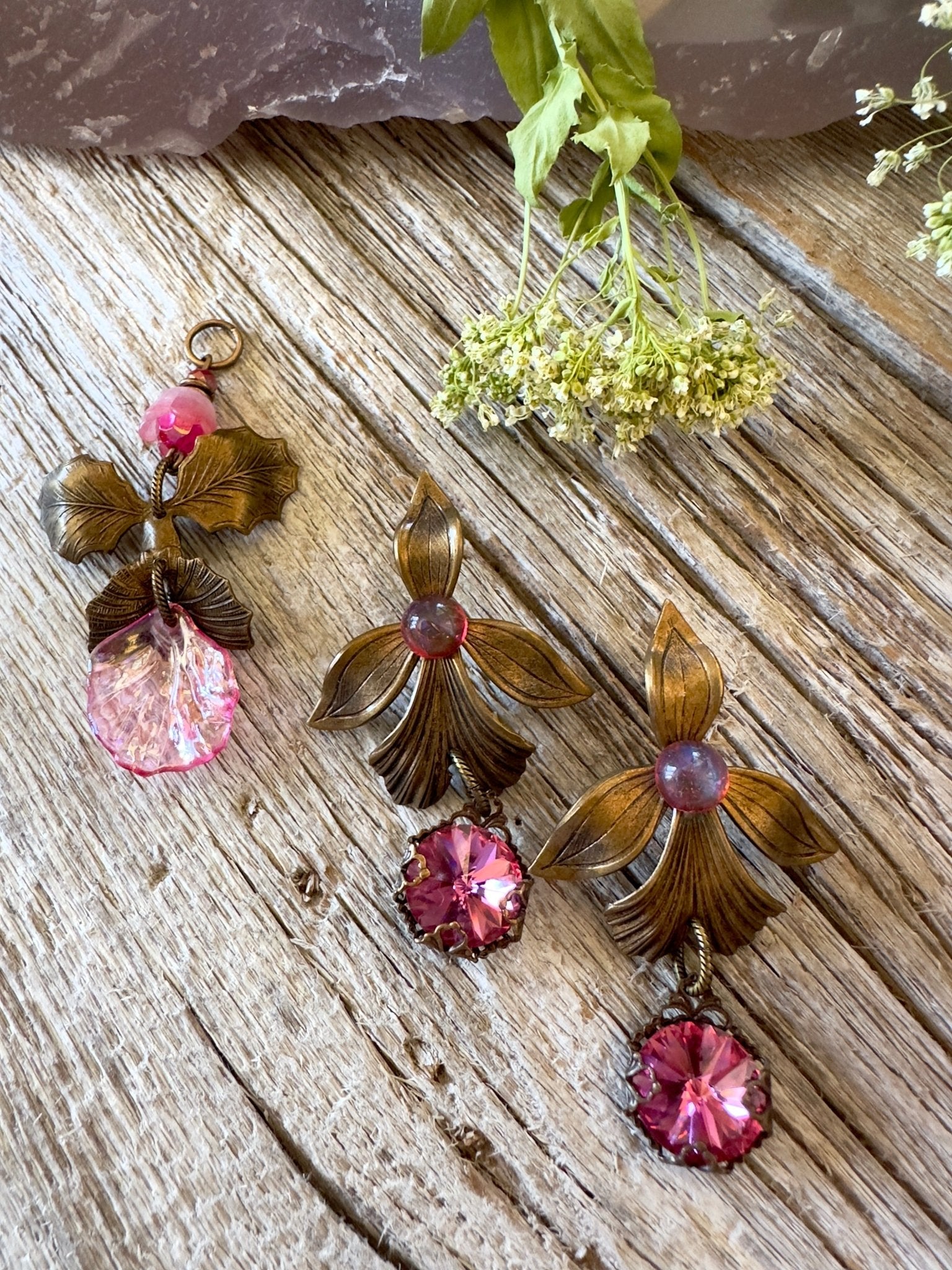 Calla Lily Ember - Pendant Earrings Kit - 5/23/2025 - Vintaj Live Shop ID