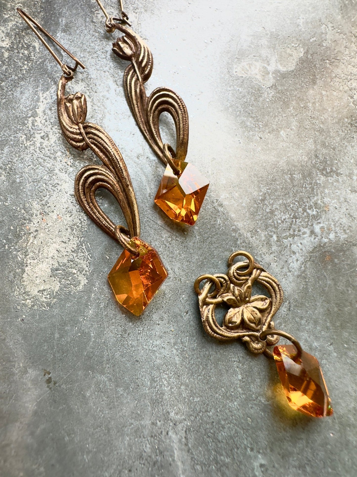 Crystalline Lotus - Pendant & Earring Kit - Vintaj Idaho Design - 10/1/2025 - Vintaj Live Shop ID