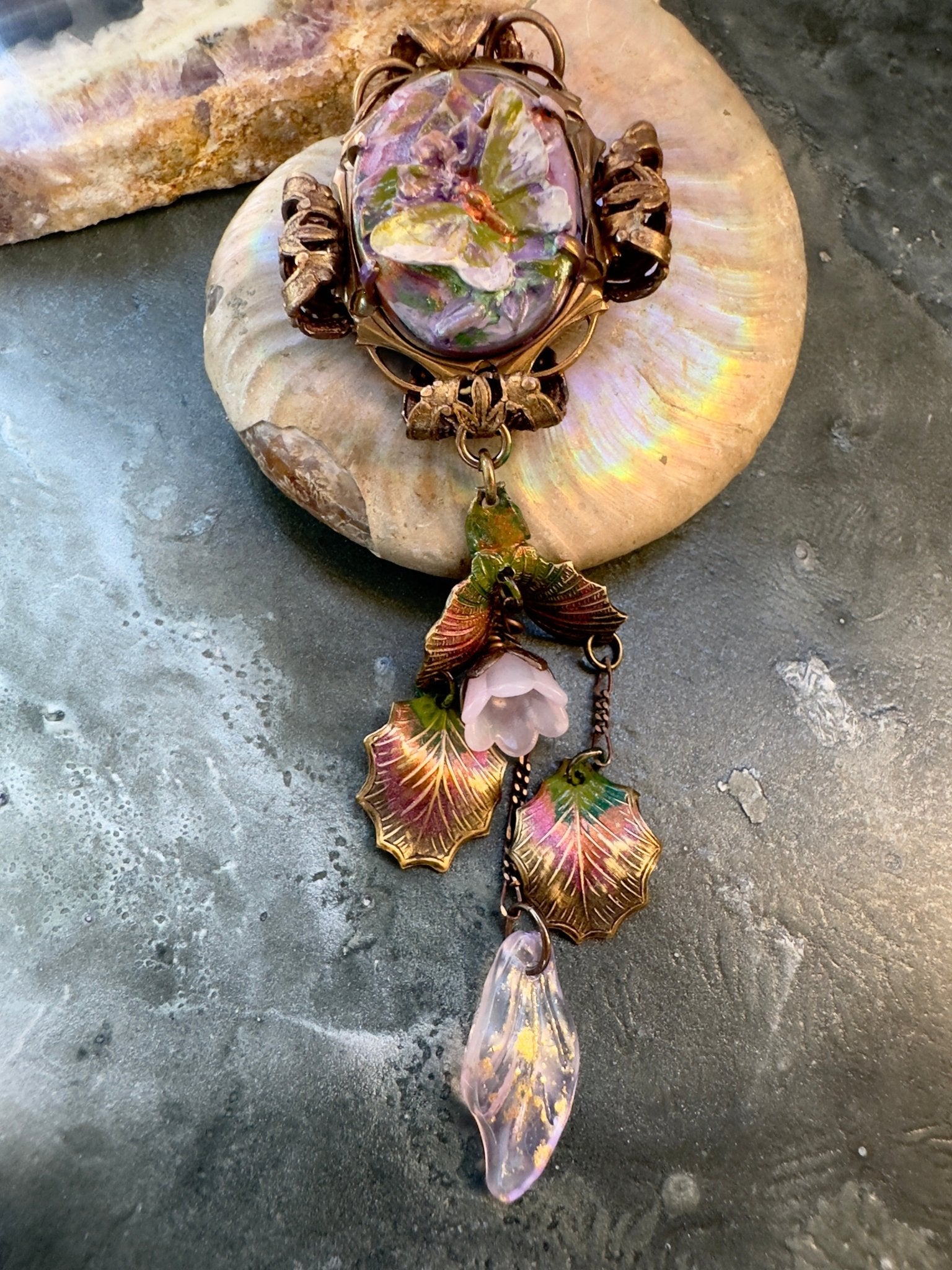 Dancing Daydream - Vintage Pendant Kit - Vintaj Idaho Design - 10/22/2025 - Vintaj Live Shop ID