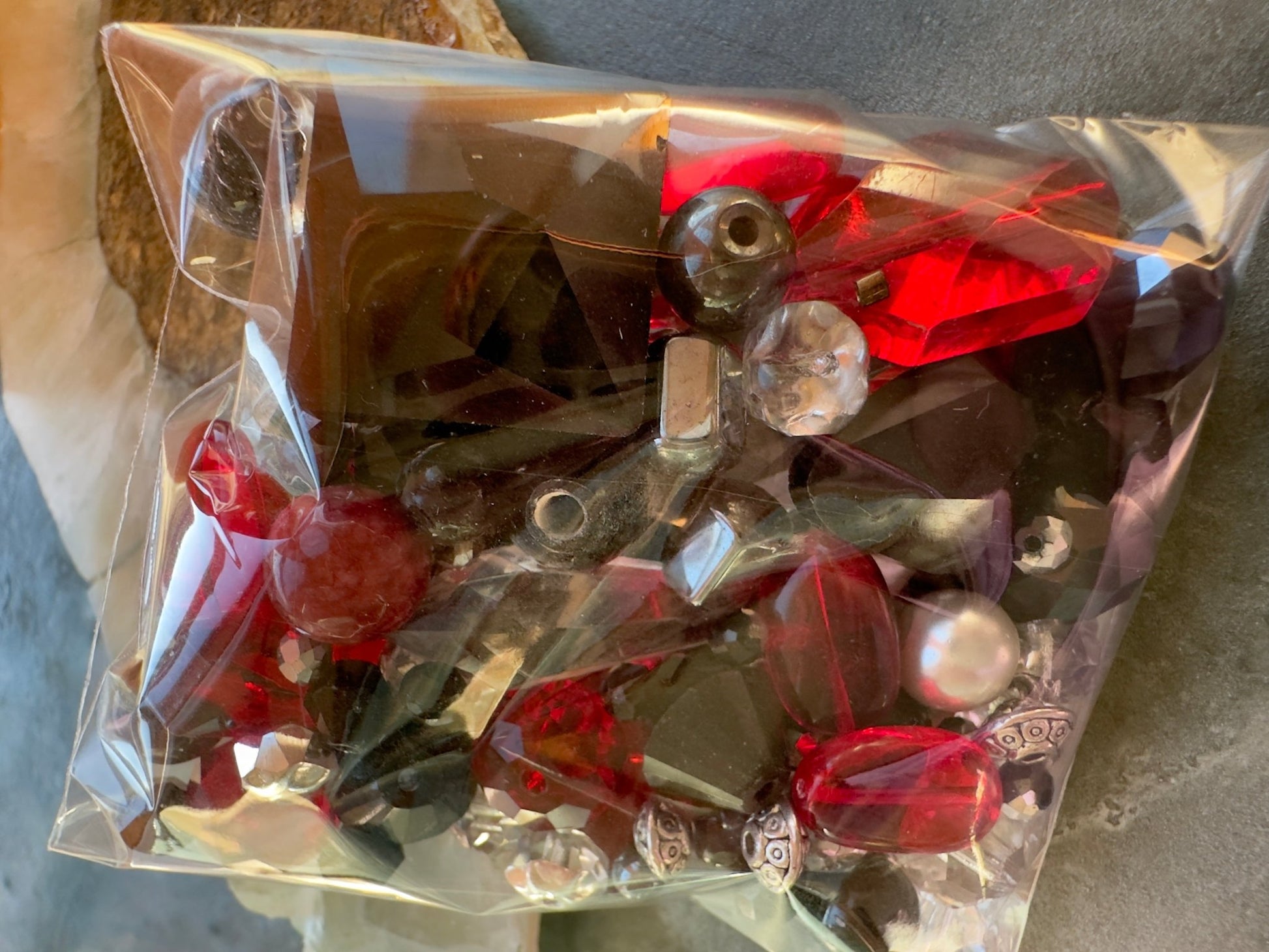 Dark Romance - 2 Oz Vintage Deluxe Bead Mix - Vintaj Idaho - 02/05/2026 - Vintaj Live Shop ID