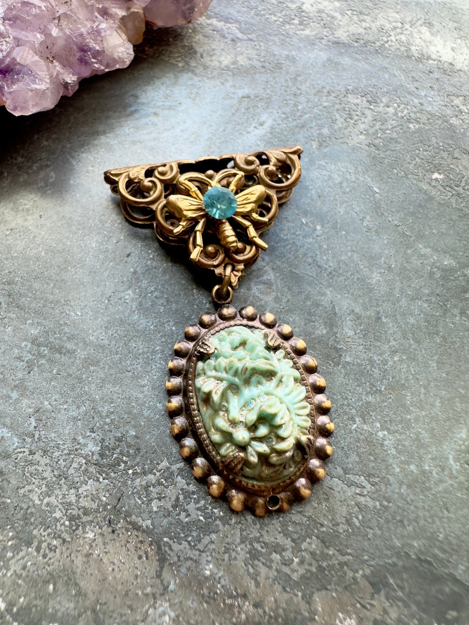 Fleur De Bee Pendant Kit - Vintaj Idaho Design - 8/6/2025 - Vintaj Live Shop ID