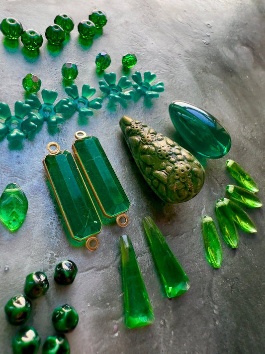 Forever Evergreen - 36 Pc Vintage Rare Bead Pendant Inspo Lot - Vintaj Idaho Design - 12/17/2025 - Vintaj Live Shop ID