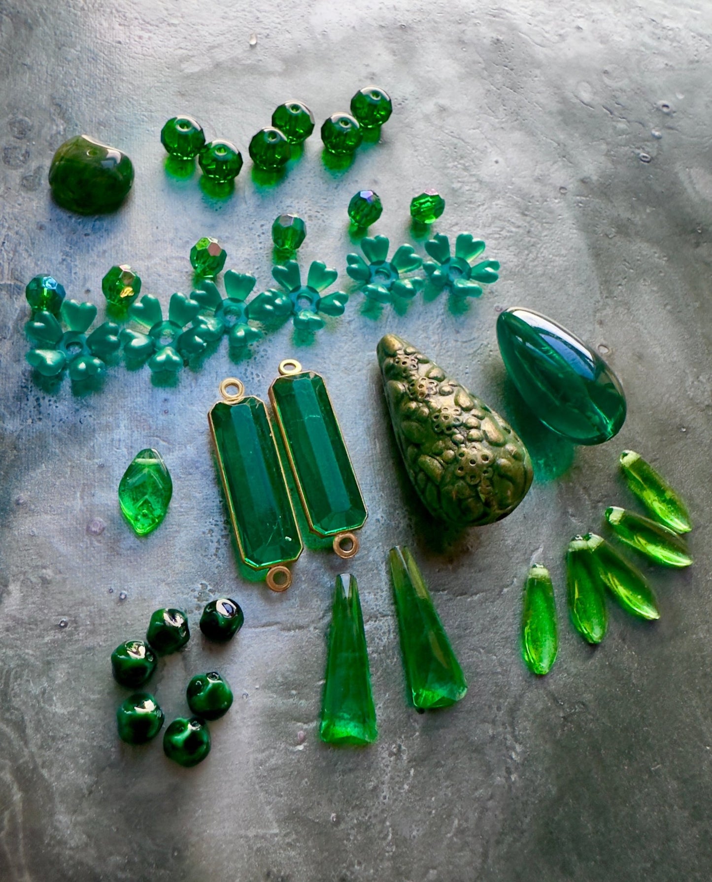 Forever Evergreen - 36 Pc Vintage Rare Bead Pendant Inspo Lot - Vintaj Idaho Design - 12/17/2025 - Vintaj Live Shop ID