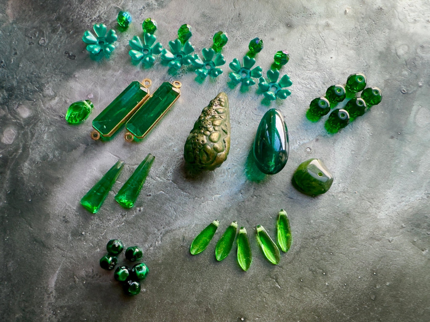 Forever Evergreen - 36 Pc Vintage Rare Bead Pendant Inspo Lot - Vintaj Idaho Design - 12/17/2025 - Vintaj Live Shop ID