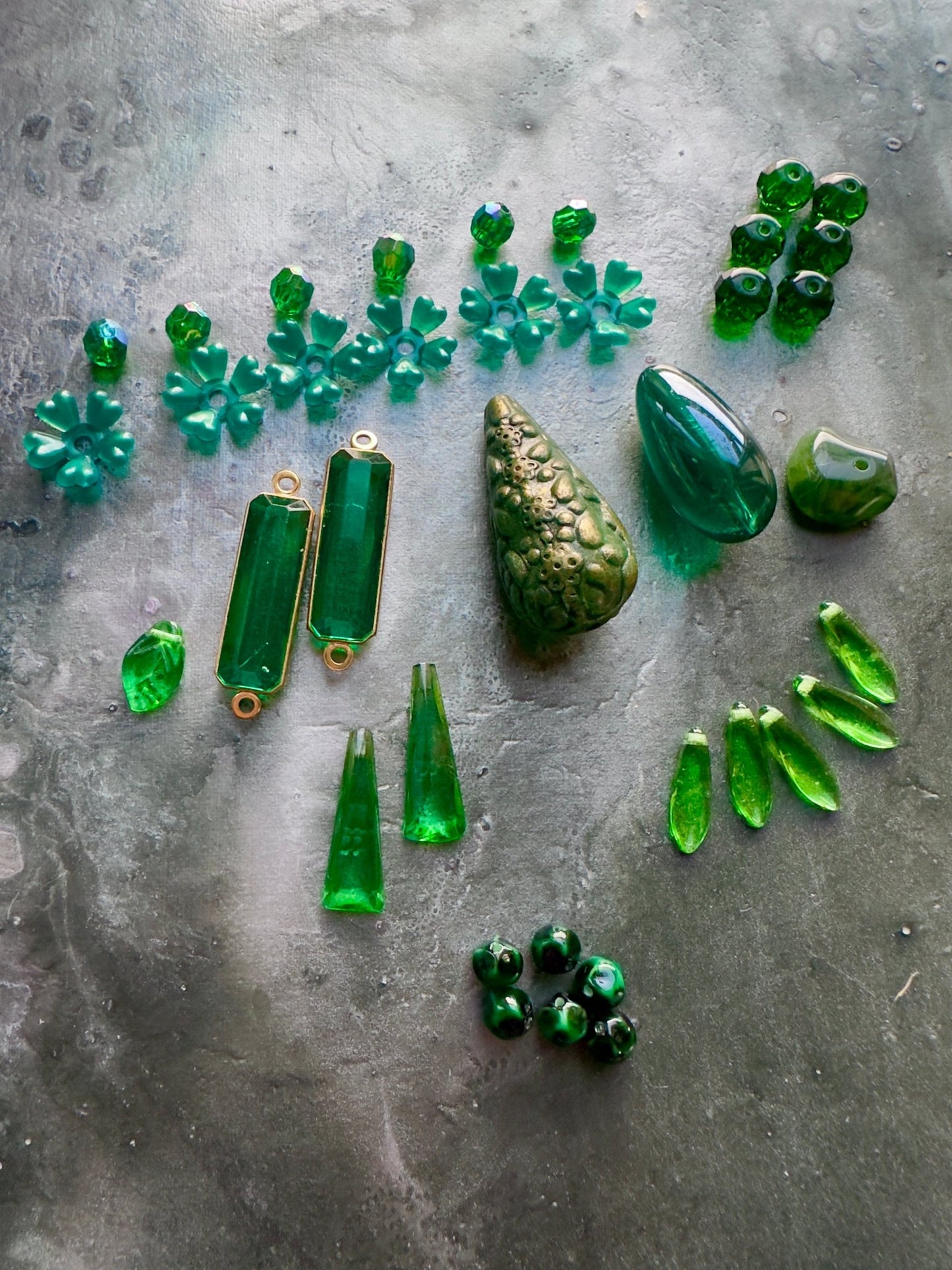 Forever Evergreen - 36 Pc Vintage Rare Bead Pendant Inspo Lot - Vintaj Idaho Design - 12/17/2025 - Vintaj Live Shop ID