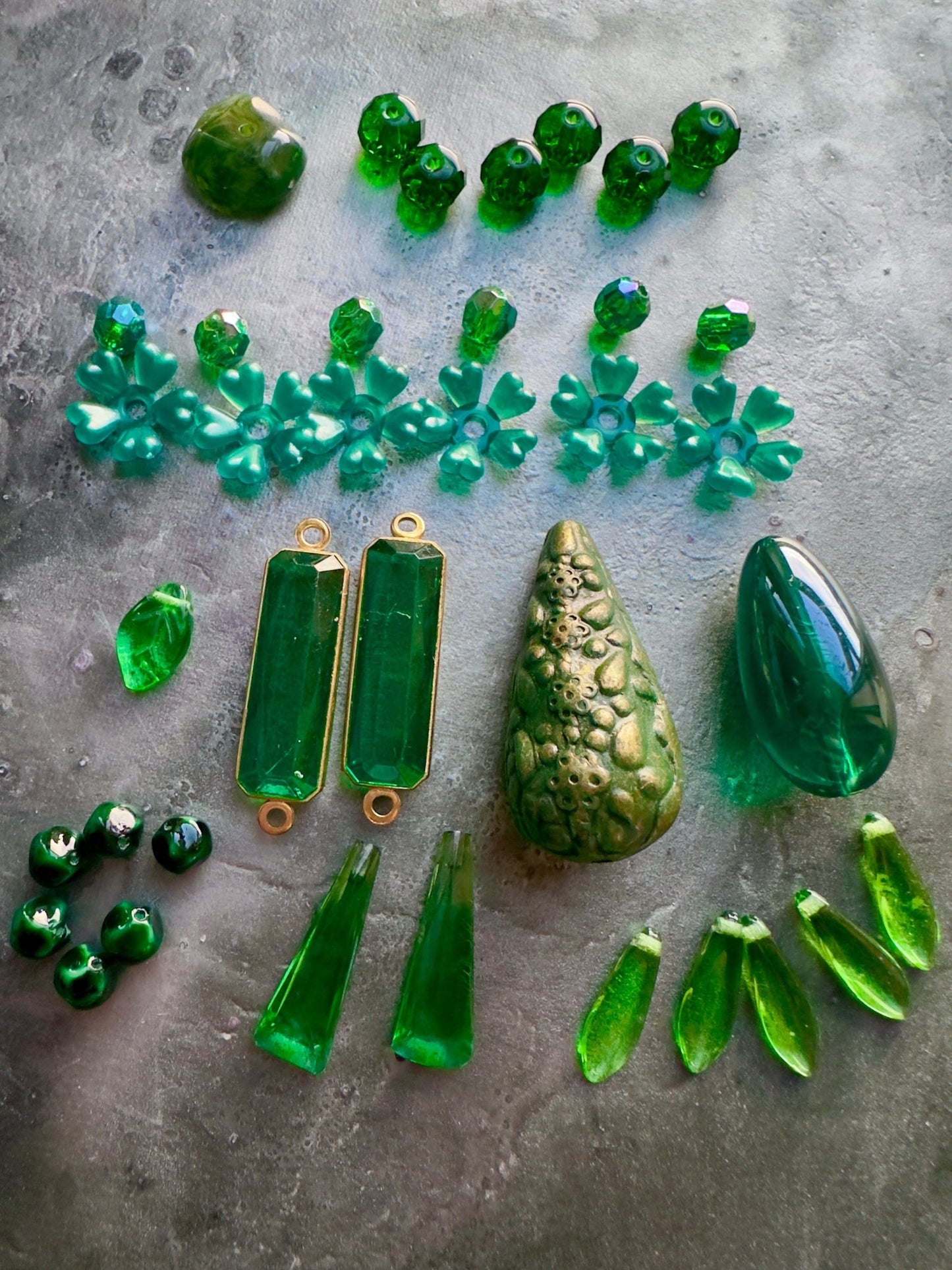 Forever Evergreen - 36 Pc Vintage Rare Bead Pendant Inspo Lot - Vintaj Idaho Design - 12/17/2025 - Vintaj Live Shop ID
