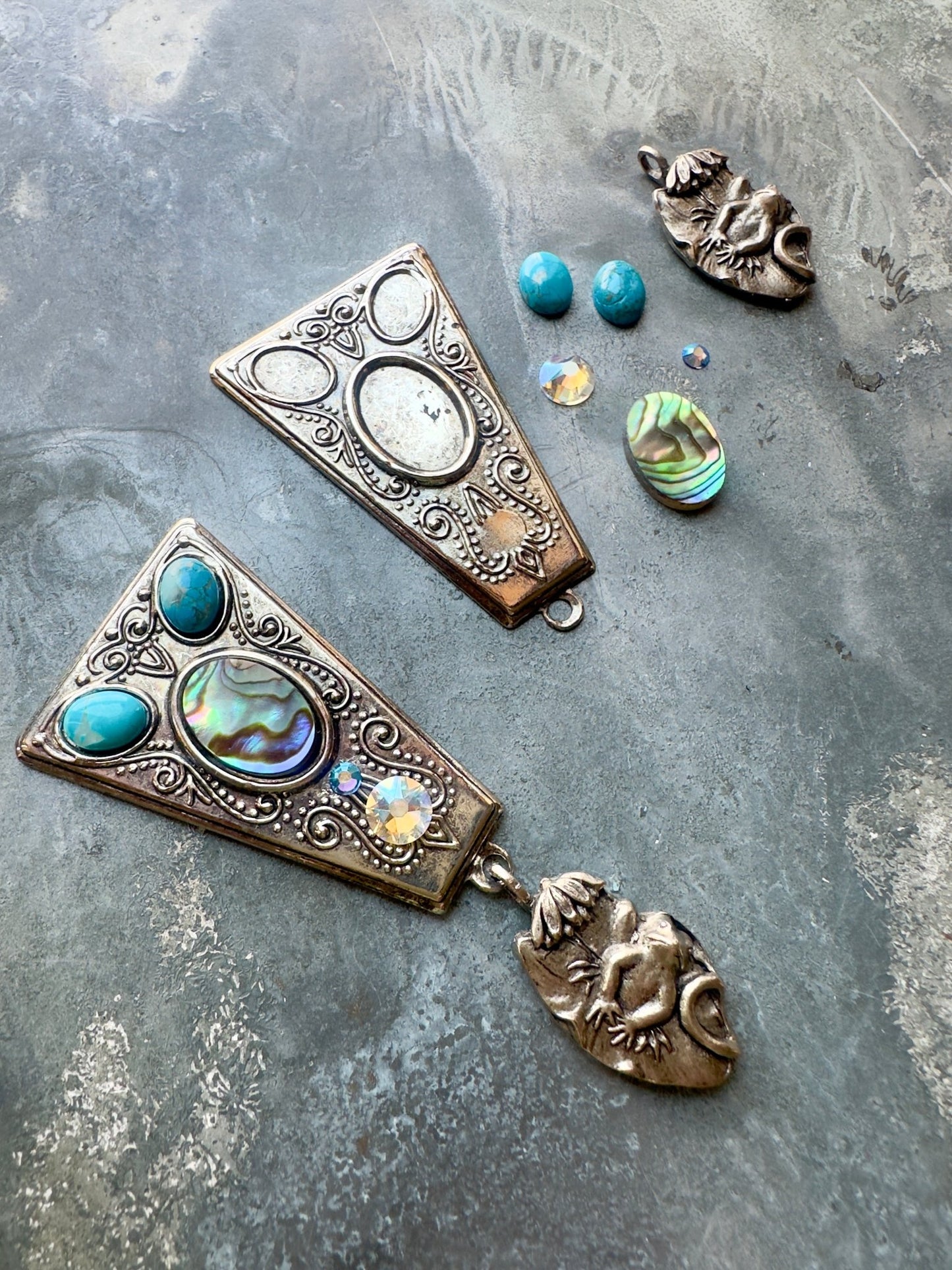 Frog Princess - Pendant Kit - Vintaj Idaho Design - 9/4/2025 - Vintaj Live Shop ID