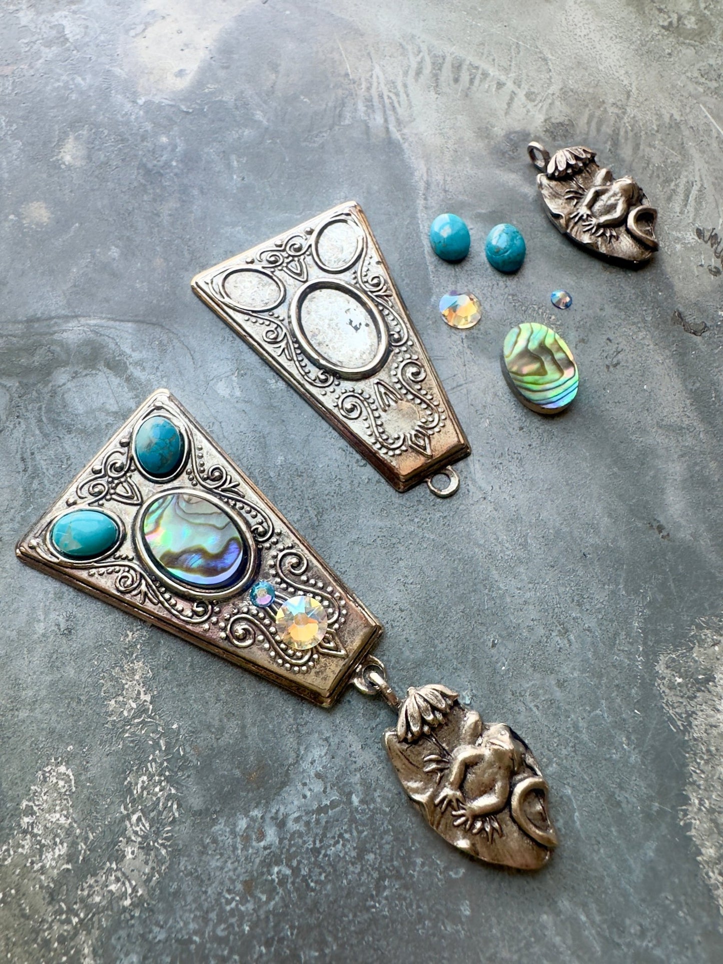 Frog Princess - Pendant Kit - Vintaj Idaho Design - 9/4/2025 - Vintaj Live Shop ID