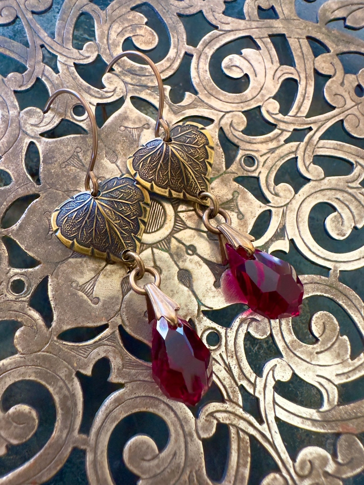 Garnet Romance - Earrings Kit - Vintaj Idaho Design - 7/30/2025 - Vintaj Live Shop ID