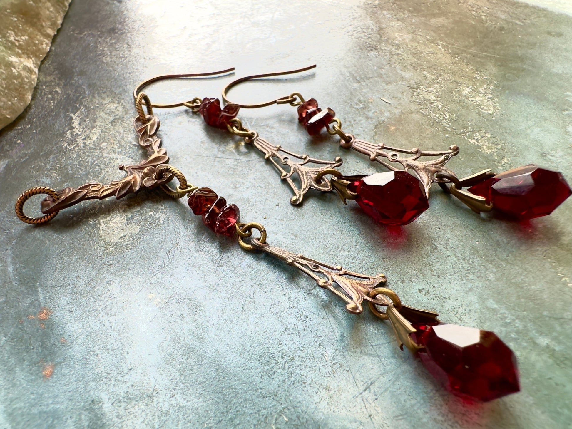 Garnet Trellis - Pendant & Earring Kit - Vintaj Idaho Design - 10/1/2025 - Vintaj Live Shop ID