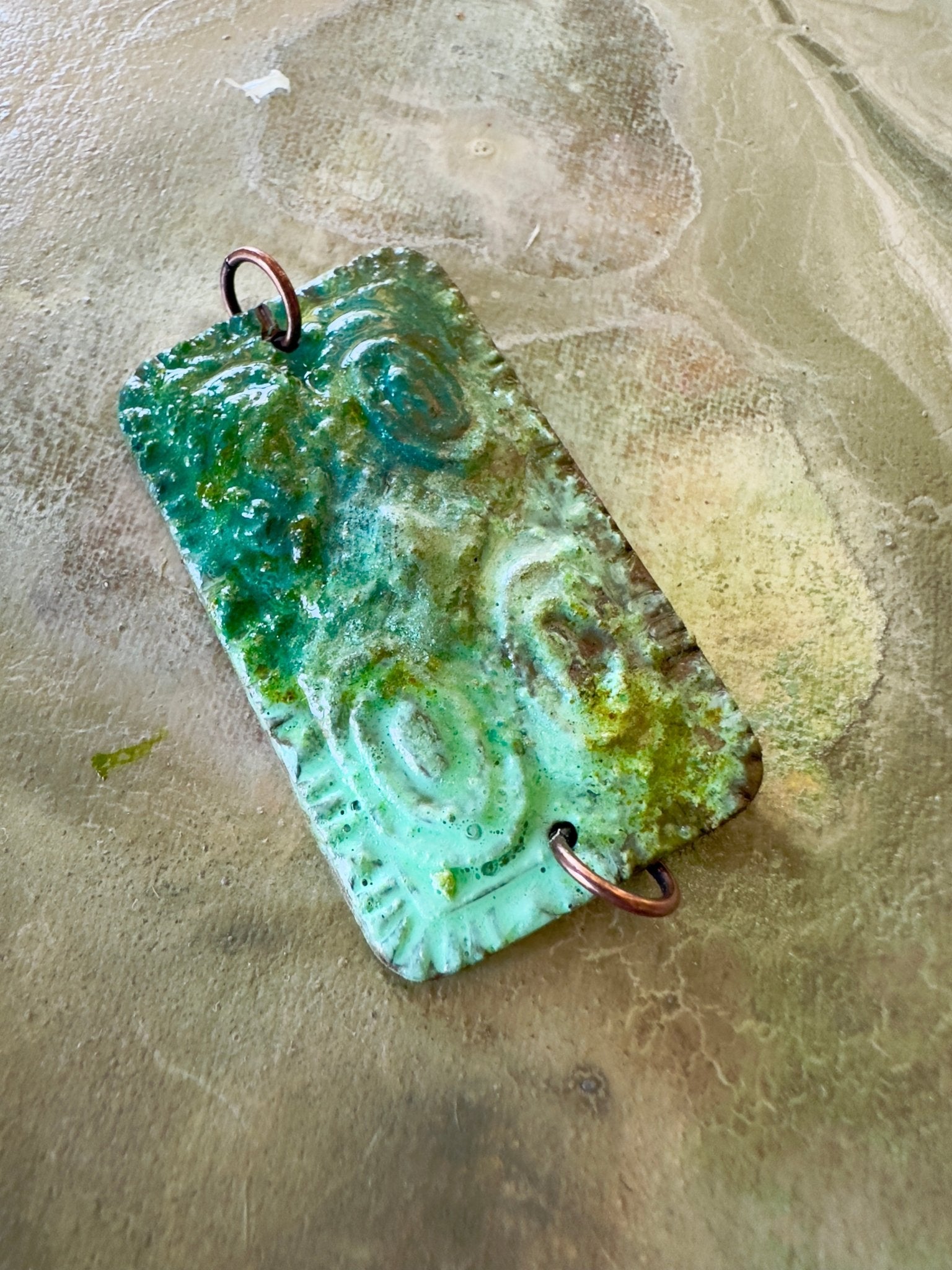 Hand Cold - Enameled Resin Deco Relic Pendant - Vintaj Idaho Design - 7/25/2025 - Vintaj Live Shop ID