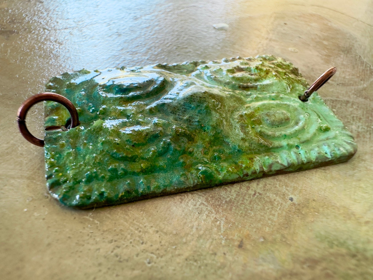Hand Cold - Enameled Resin Deco Relic Pendant - Vintaj Idaho Design - 7/25/2025 - Vintaj Live Shop ID