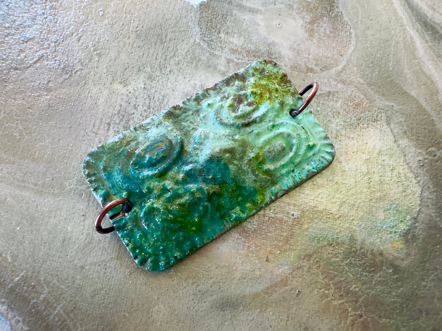 Hand Cold - Enameled Resin Deco Relic Pendant - Vintaj Idaho Design - 7/25/2025 - Vintaj Live Shop ID