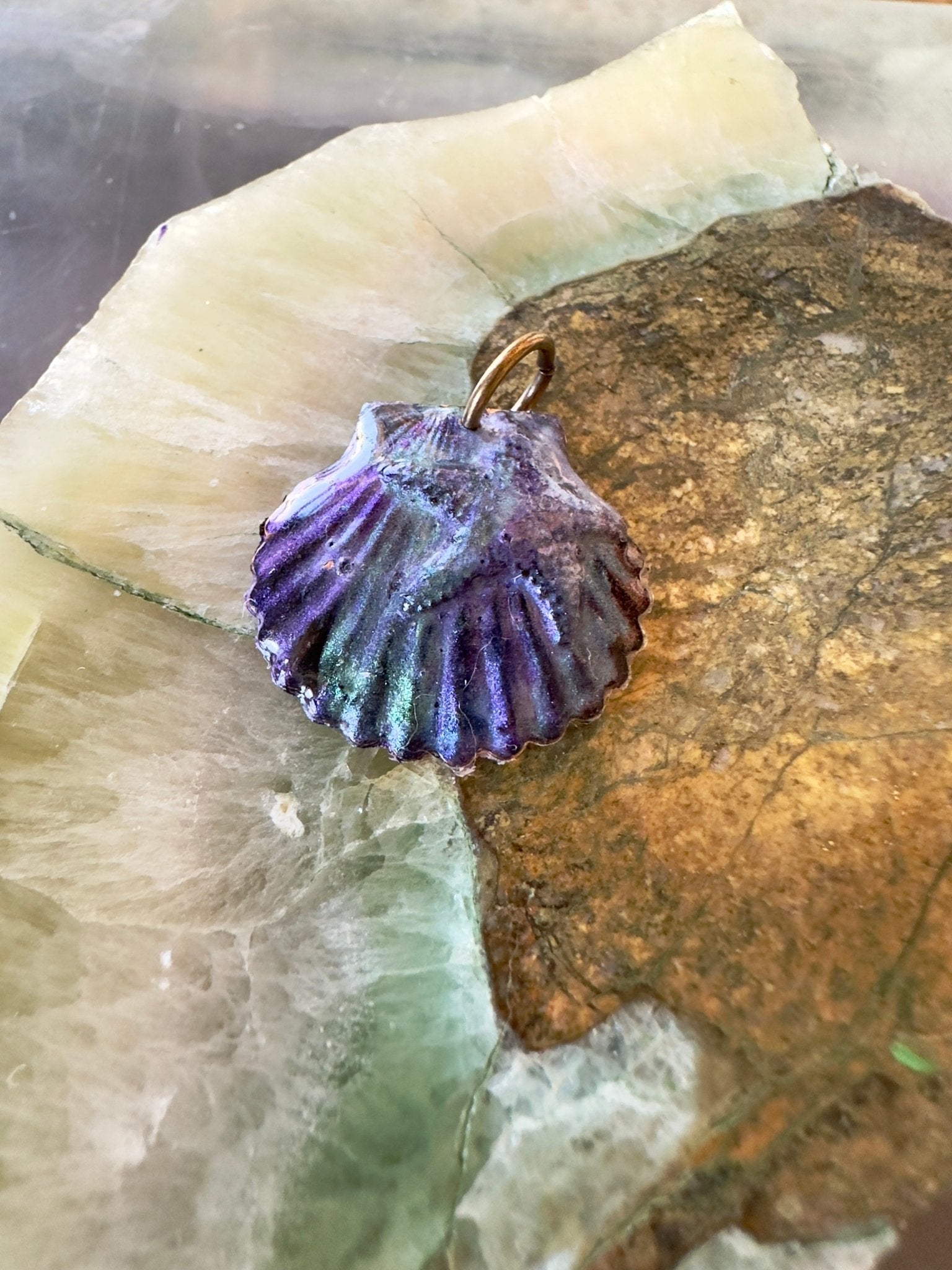 Hand Cold - Enameled Resin Royal Shores Pendant - Vintaj Idaho Design - 7/23/2025 - Vintaj Live Shop ID