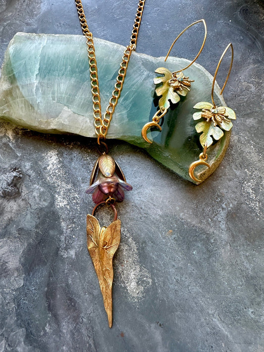 Lot 24 Renaissance Faire Live - Jewelry Trunk Sale - Vintaj Idaho Design - 9/19/25 - Vintaj Live Shop ID