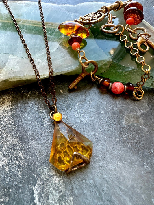 Lot 67 Renaissance Faire Live - Jewelry Trunk Sale - Vintaj Idaho Design - 9/19/25 - Vintaj Live Shop ID