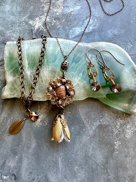 Lot 77 Renaissance Faire Live - Jewelry Trunk Sale - Vintaj Idaho Design - 9/19/25 - Vintaj Live Shop ID