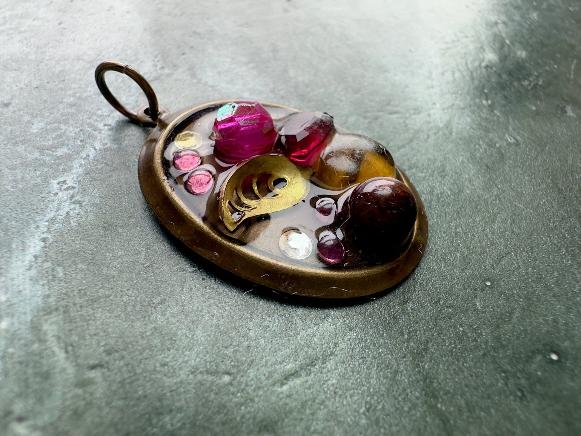 Moe Glow 13 - Handmade by Moe - Collage Pendant - Vintaj Idaho - 01/23/2026 - Vintaj Live Shop ID