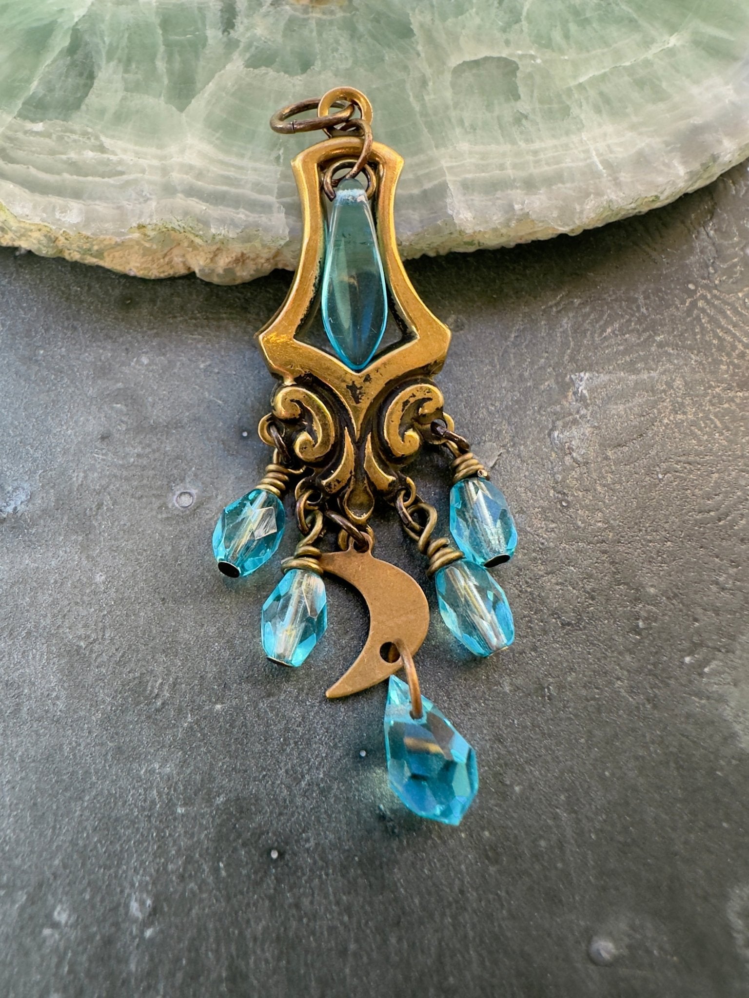 Moon Mist - Vintage Pendant Kit - Vintaj Idaho Design - 10/29/2025 - Vintaj Live Shop ID