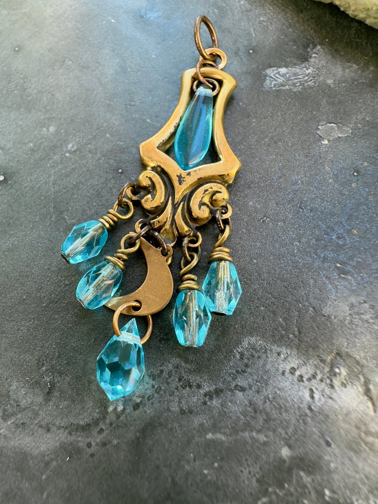 Moon Mist - Vintage Pendant Kit - Vintaj Idaho Design - 10/29/2025 - Vintaj Live Shop ID