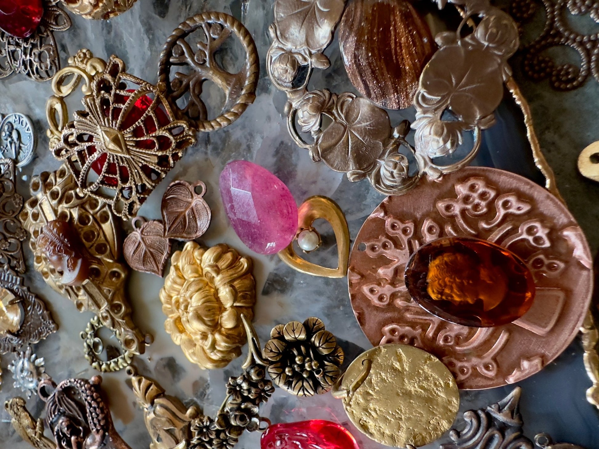 OAK Tuesday Drop! - One Of A Kind Curated Lot - Vintaj Idaho Design - 7/22/2025 - Vintaj Live Shop ID