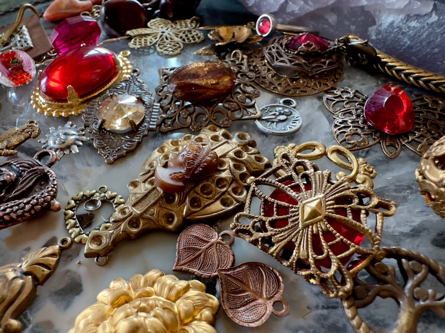 OAK Tuesday Drop! - One Of A Kind Curated Lot - Vintaj Idaho Design - 7/22/2025 - Vintaj Live Shop ID