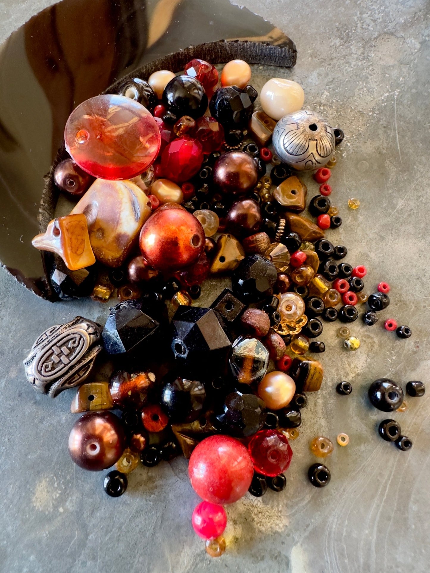 Shadow Rouge Vintage Bead Mix - Idaho Vintaj Design - 7/30/2025 - Vintaj Live Shop ID