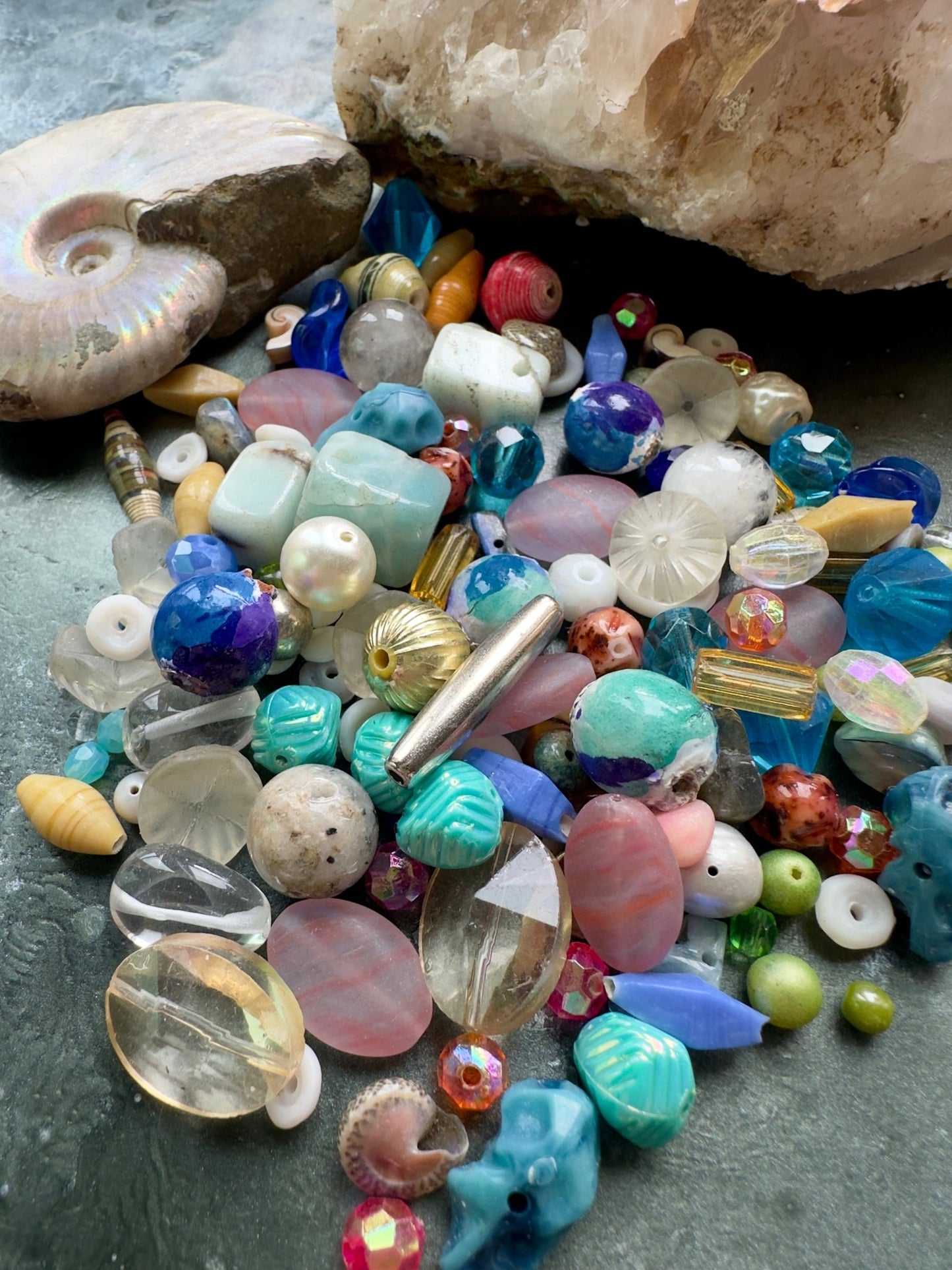Shimmering Sands - 2 Oz Vintage Deluxe Bead Mix - Vintaj Idaho - 03/16/2026 - Vintaj Live Shop ID