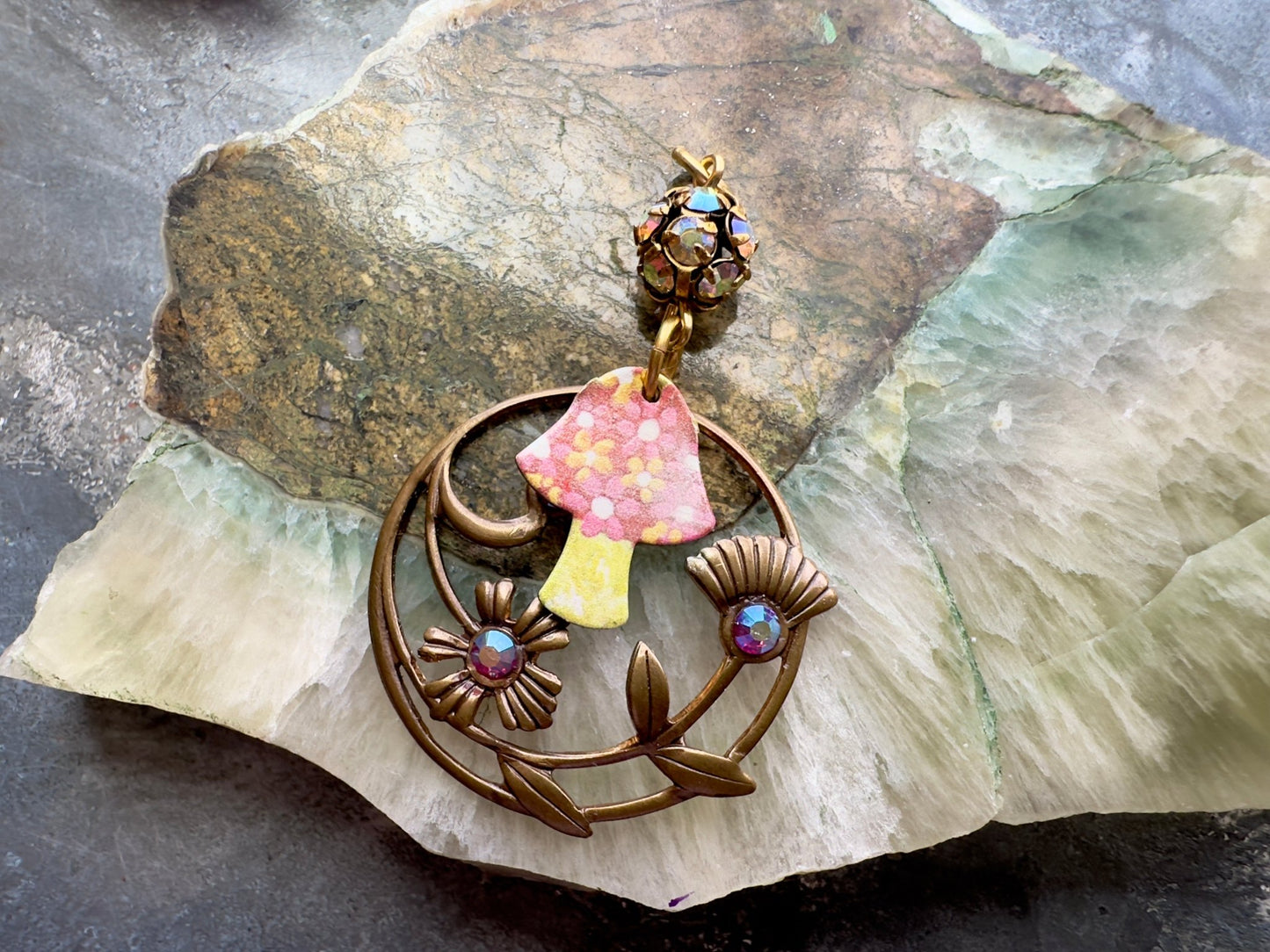 Shroom Shine JAFF Pendant Kit - Vintaj Idaho Design - 8/6/2025 - Vintaj Live Shop ID