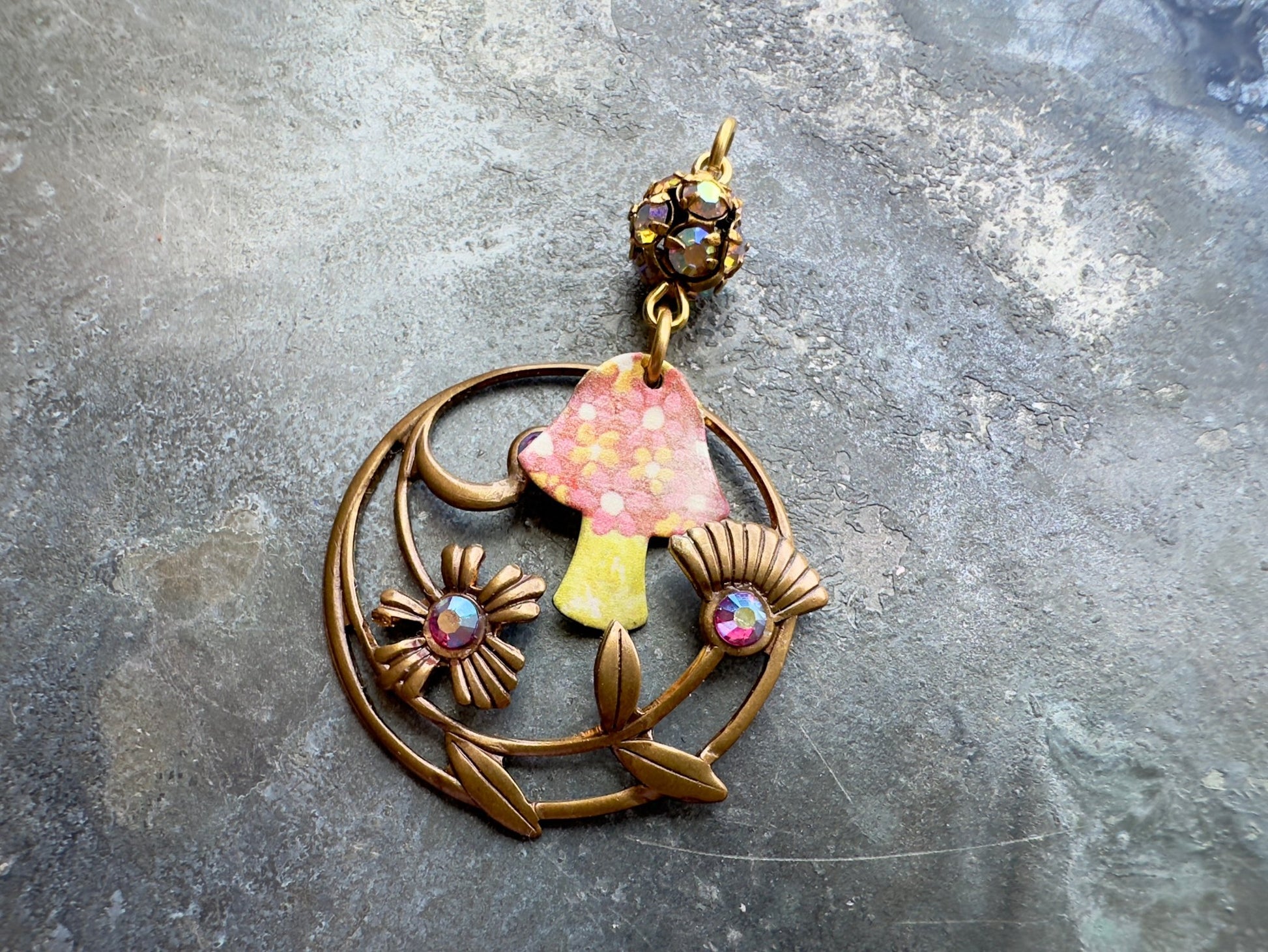 Shroom Shine JAFF Pendant Kit - Vintaj Idaho Design - 8/6/2025 - Vintaj Live Shop ID