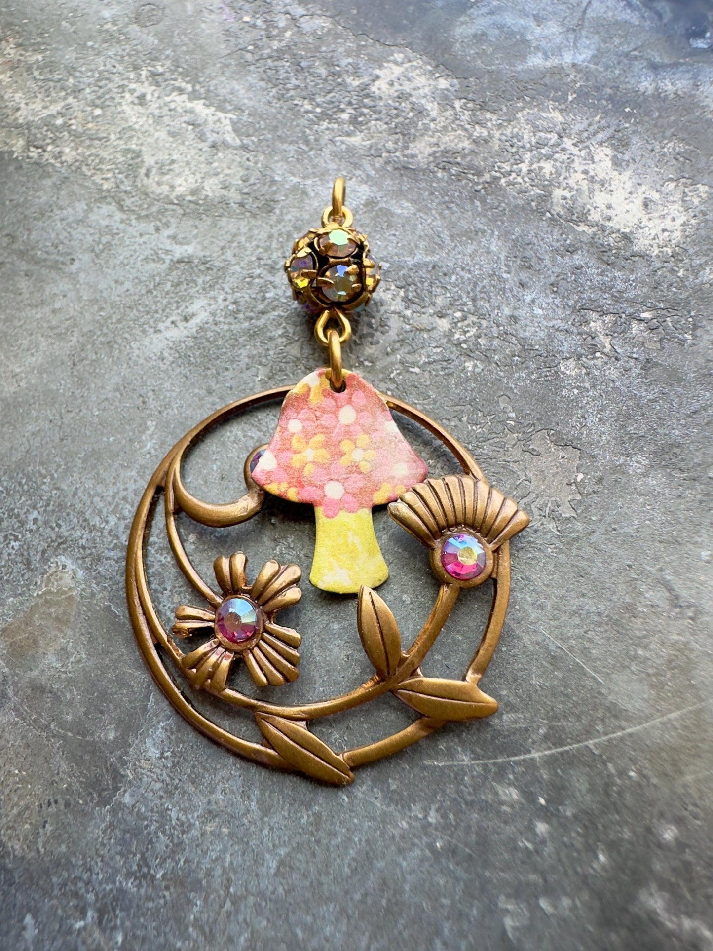 Shroom Shine JAFF Pendant Kit - Vintaj Idaho Design - 8/6/2025 - Vintaj Live Shop ID