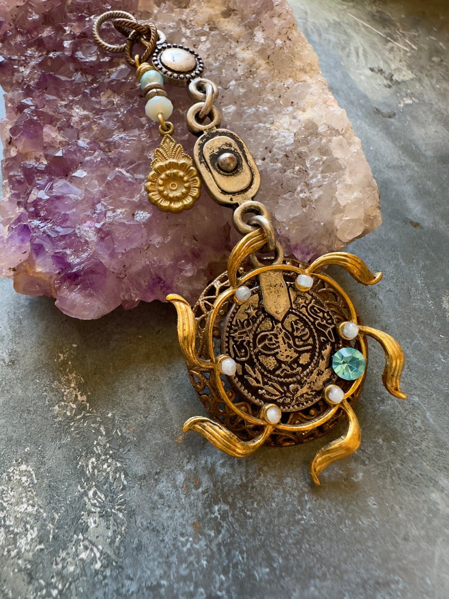 Siren’s Spoils Pendant Kit - Vintaj Idaho Design - 8/20/2025 - Vintaj Live Shop ID