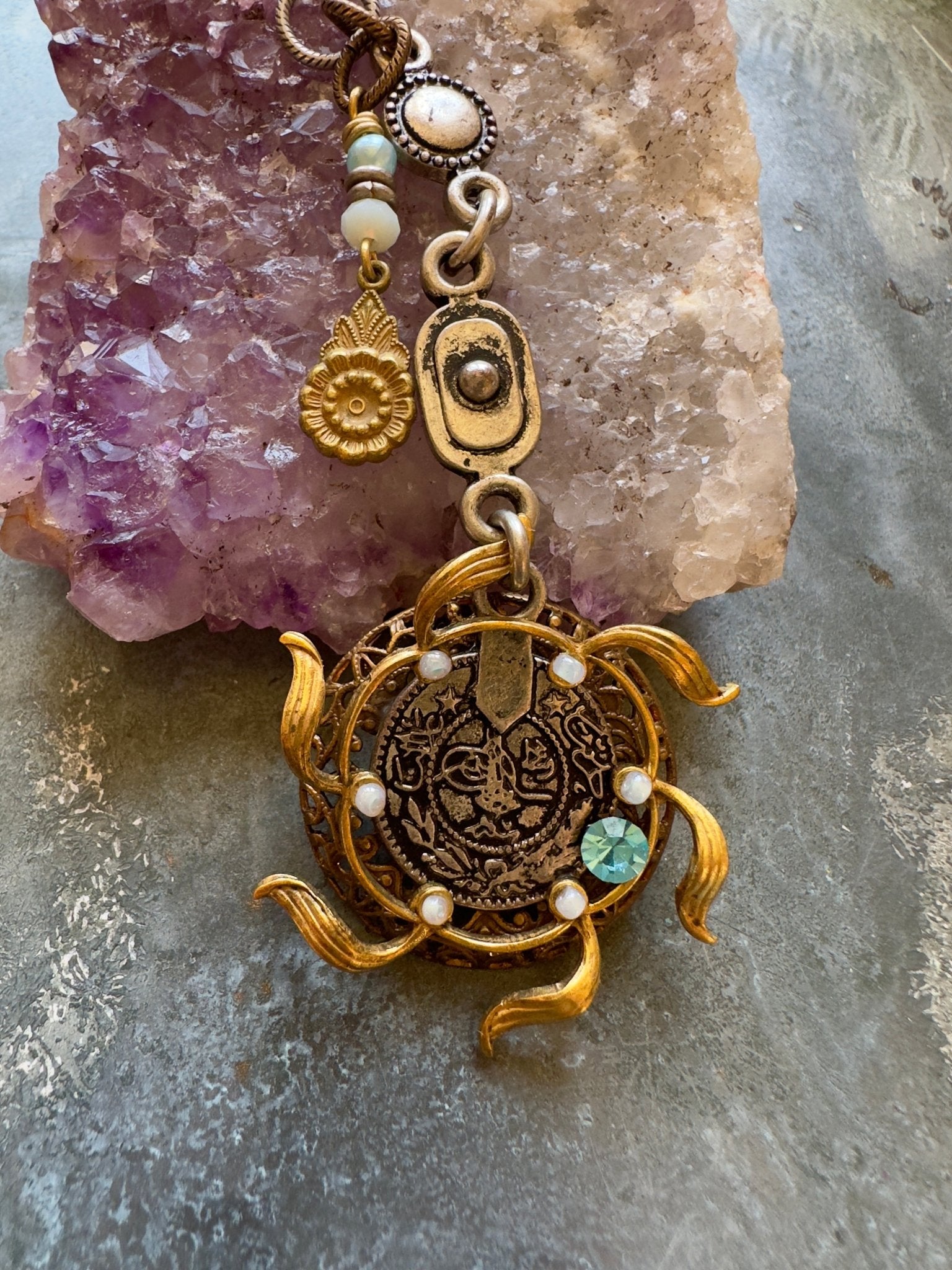 Siren’s Spoils Pendant Kit - Vintaj Idaho Design - 8/20/2025 - Vintaj Live Shop ID