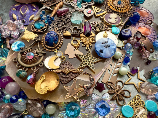 Sunday MEGA OAK Drop! - One Of A Kind Curated Lot - Vintaj Idaho Design - 11/9/25 - Vintaj Live Shop ID