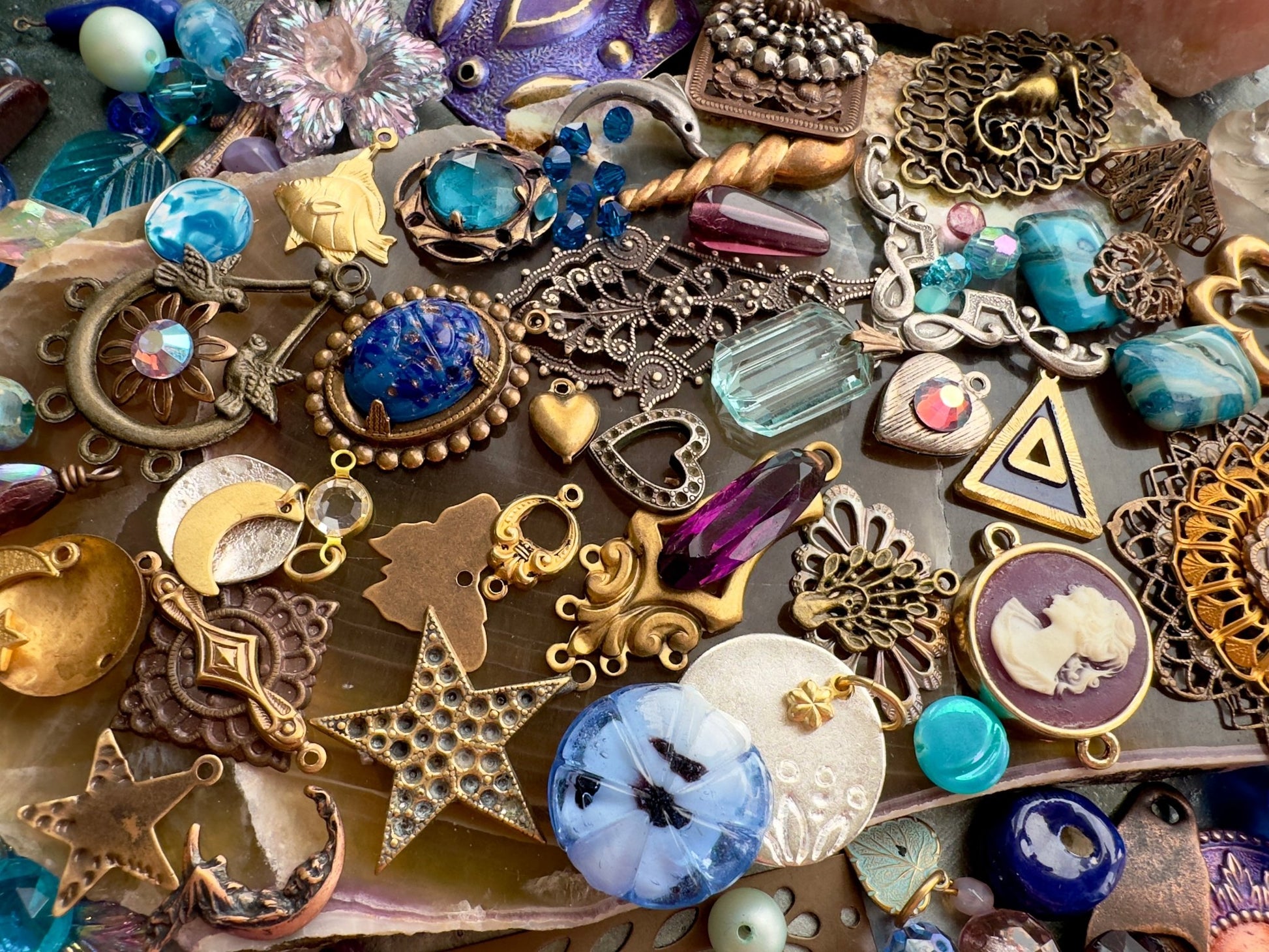 Sunday MEGA OAK Drop! - One Of A Kind Curated Lot - Vintaj Idaho Design - 11/9/25 - Vintaj Live Shop ID