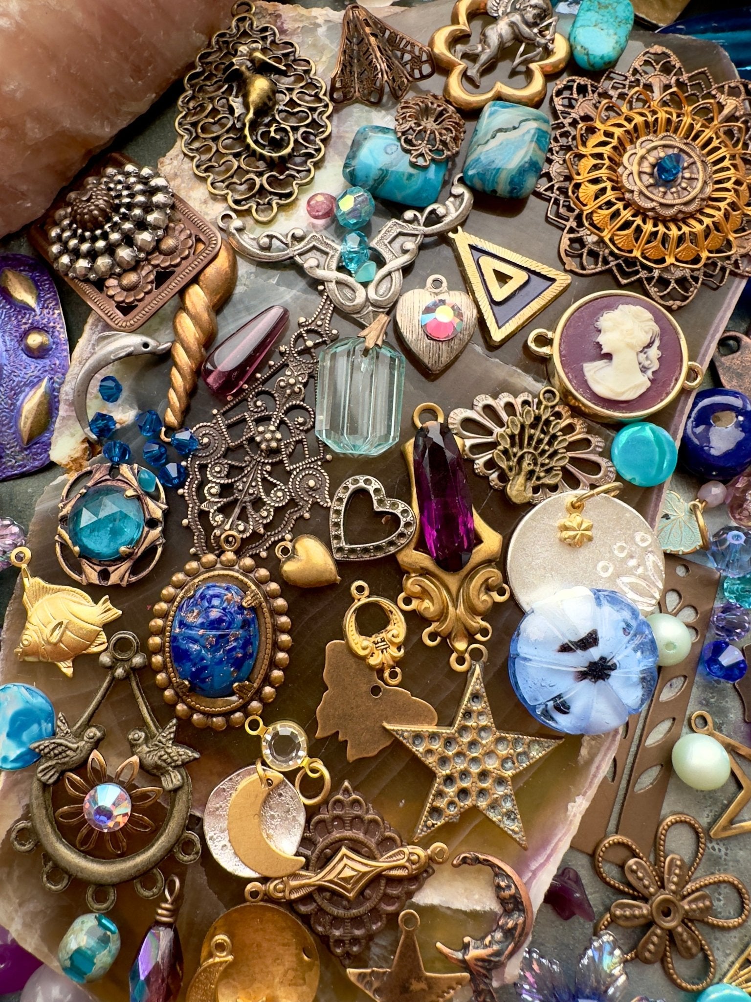 Sunday MEGA OAK Drop! - One Of A Kind Curated Lot - Vintaj Idaho Design - 11/9/25 - Vintaj Live Shop ID