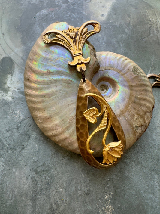 Valiant Vines - Vintage Pendant Kit - Vintaj Idaho Design - 9/9/2025 - Vintaj Live Shop ID