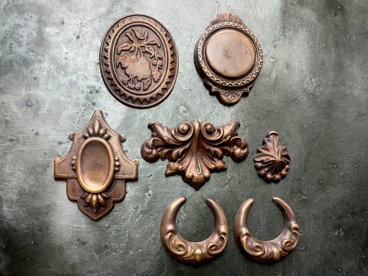 Vintage Pendants & Focals 7 Pc Lot 002 - Vintaj Idaho - 12/5/2025 - Vintaj Live Shop ID