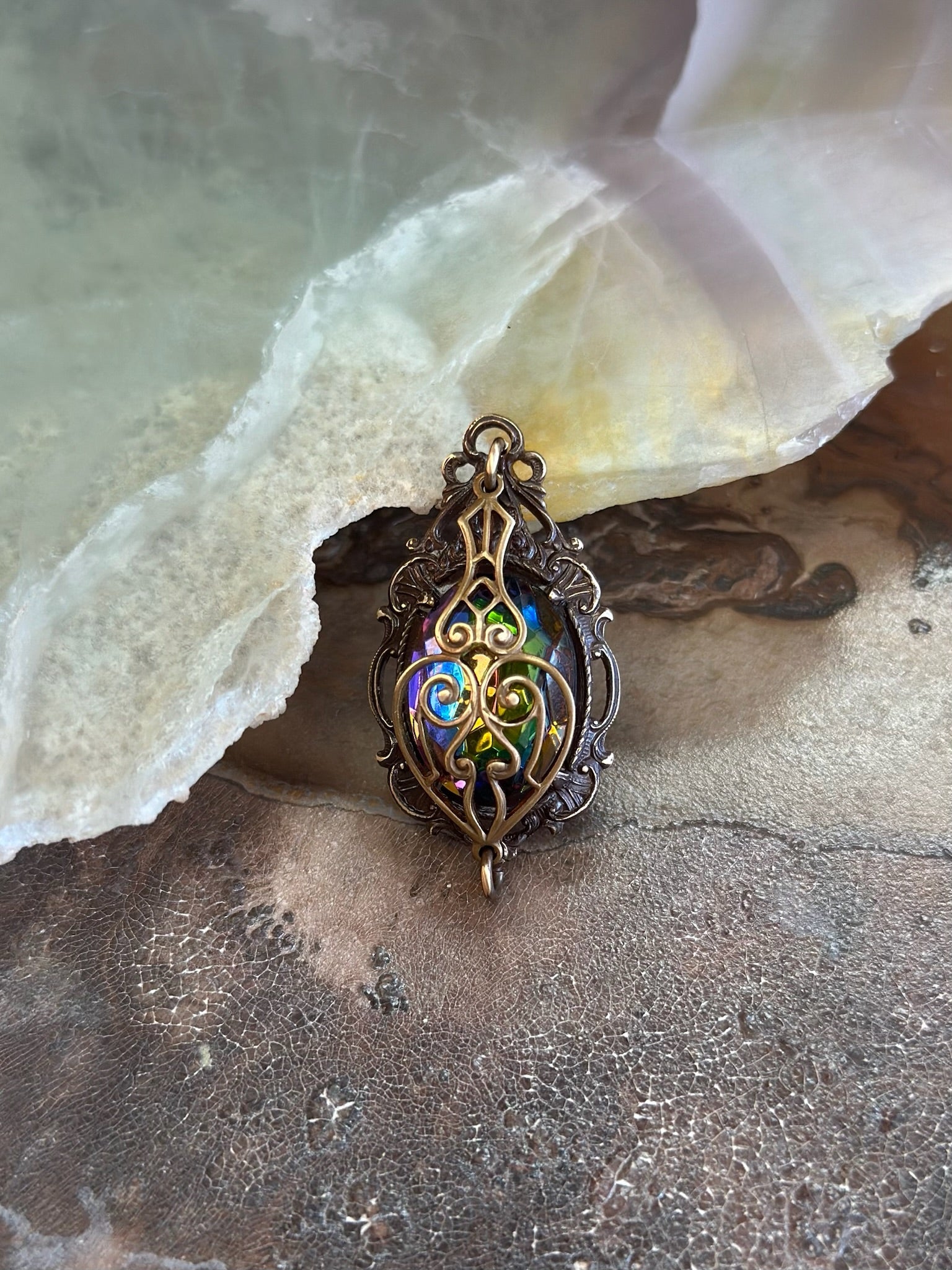 Vitrail Glass Tension Wrap Pendant Kit - Vintaj Design - 3/26/2025 - Vintaj Live Shop ID