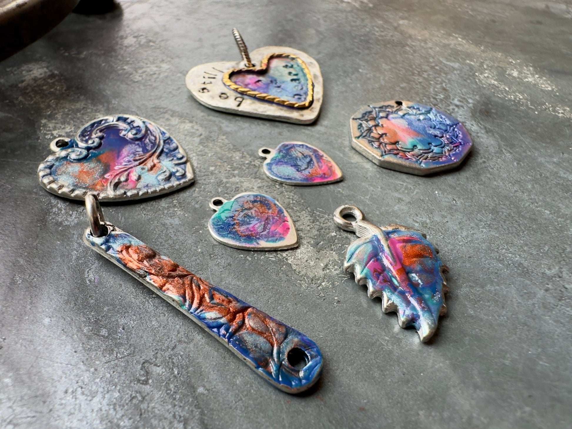 Wendy's Charm Mix - Pendant Inspo Pack - Vintaj Idaho Design - 8/28/2025 - Vintaj Live Shop ID